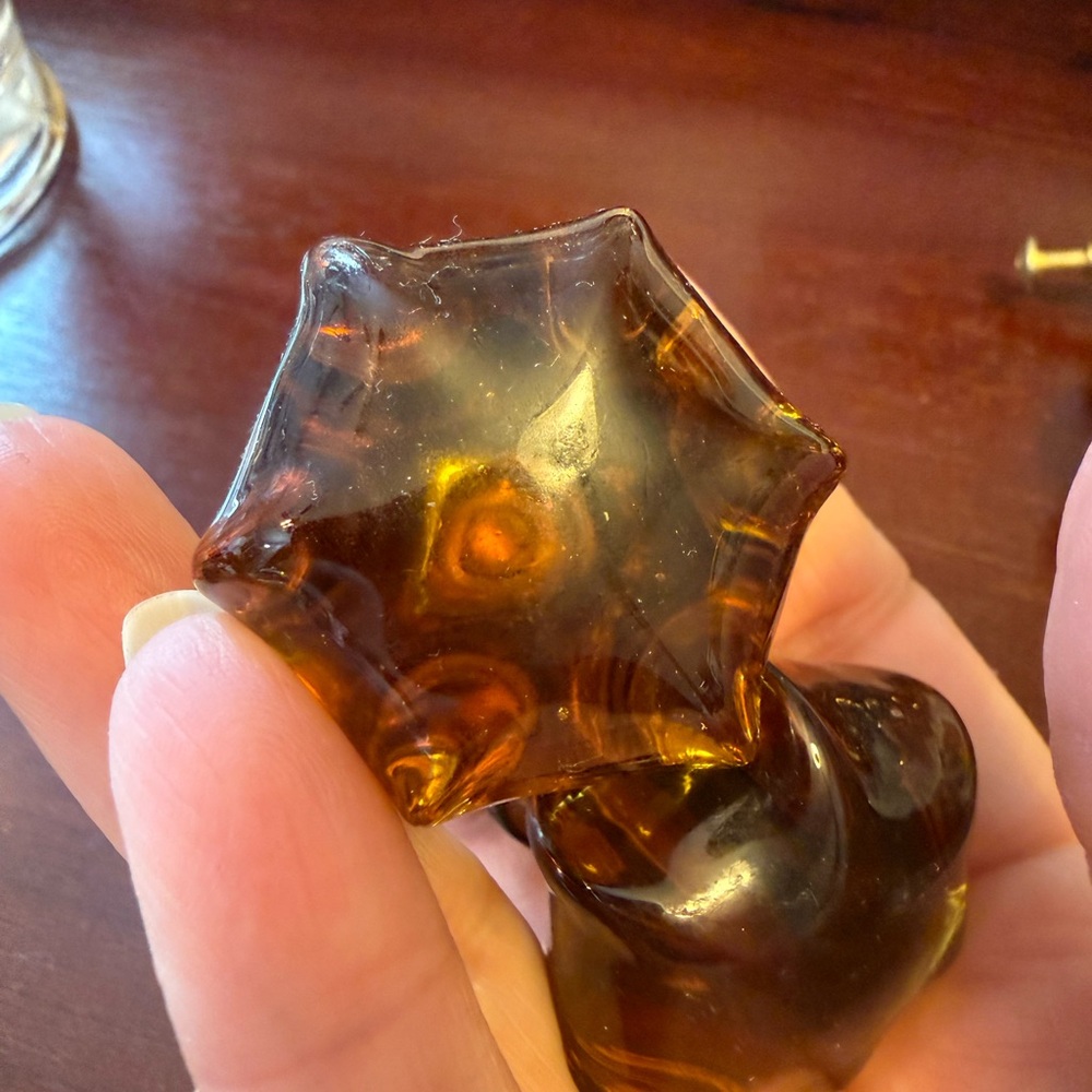 Set of 2 Antique Amber Glass Knobs - Picture 2 of 6